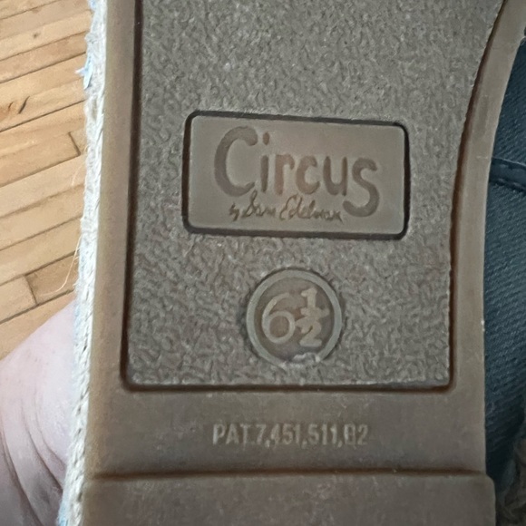 Circus Sam Edelman Leni Shell Yeah Espadrille Flats Blue Pink - Picture 2 of 5